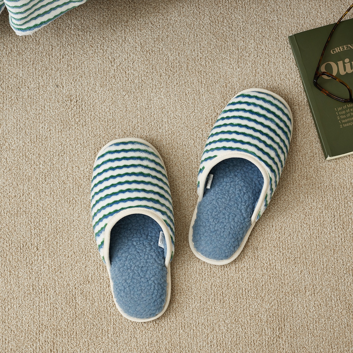 April At Home 플란넬 극세사 담요 슬리퍼 선물세트 - 레테(그린스트라이프) April At Home 플란넬 극세사 담요 슬리퍼 선물세트 - 레테(그린스트라이프)