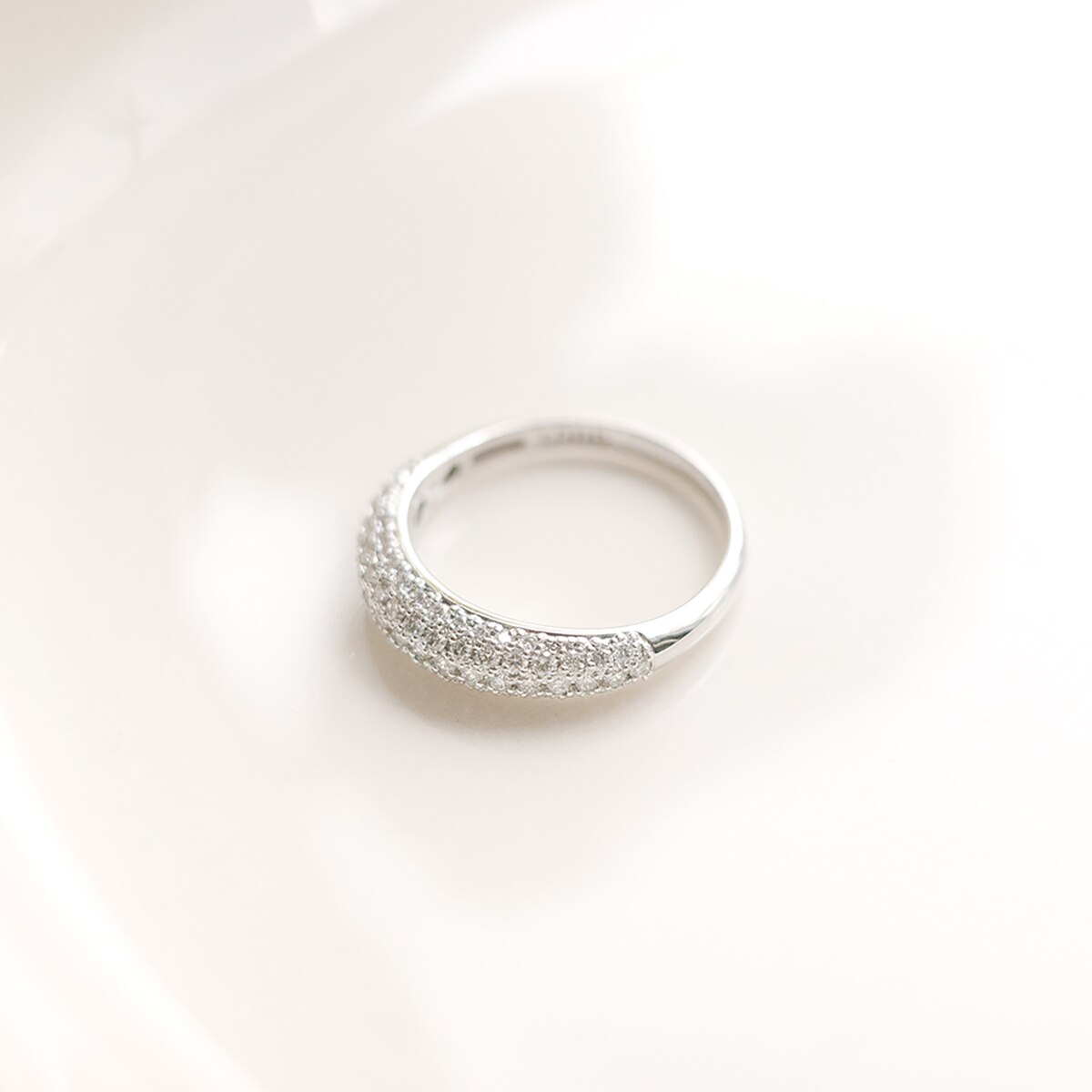 캐보네 다이아몬드 반지 - 화이트 골드