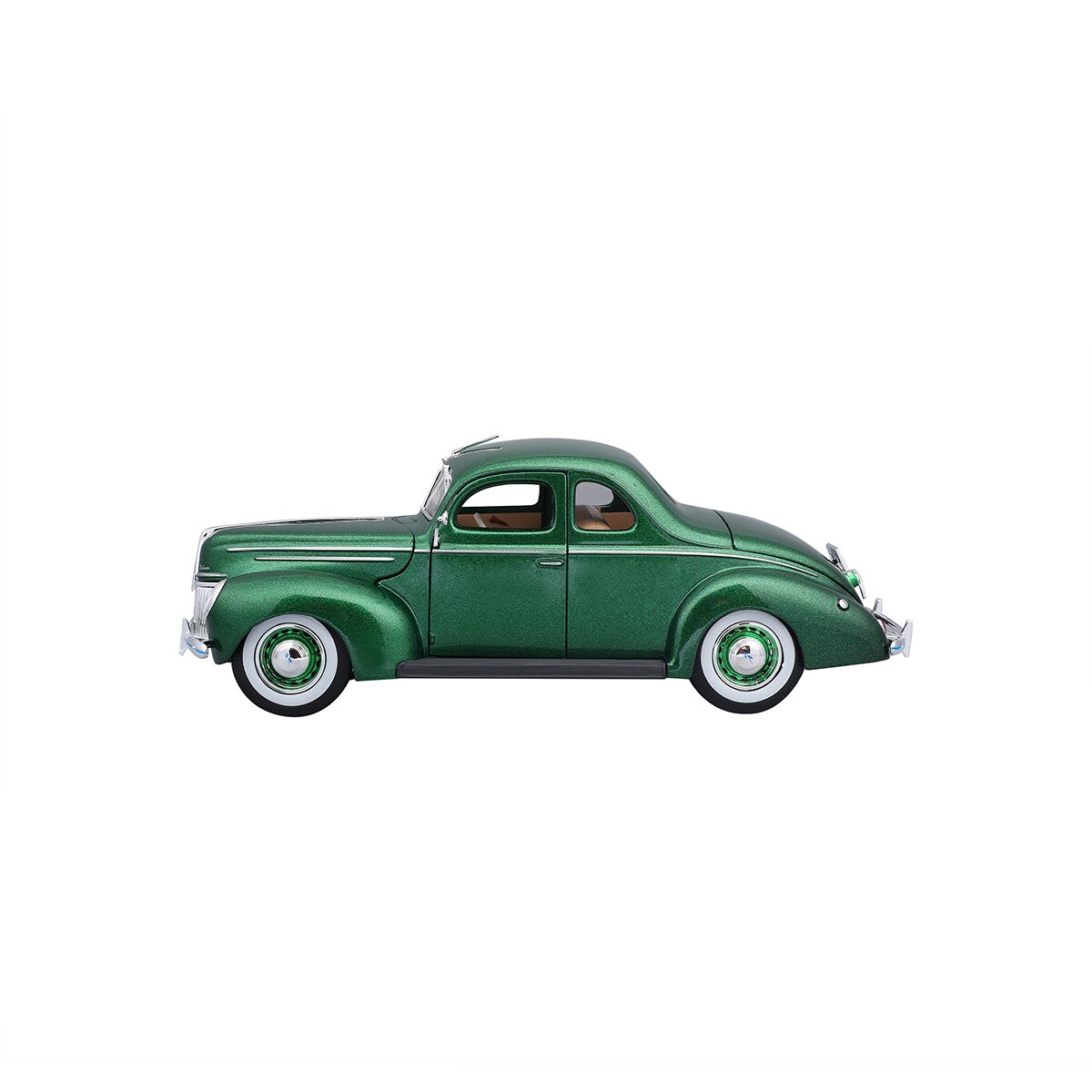 마이스토 장식용 1:18 축소 자동차 - 1939 포드 디럭스 쿠페(그린)