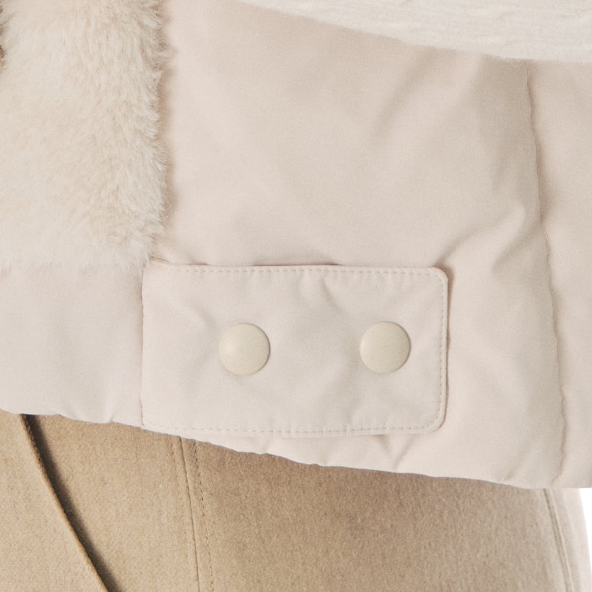 SOUP 여성 인조퍼 다운 베스트