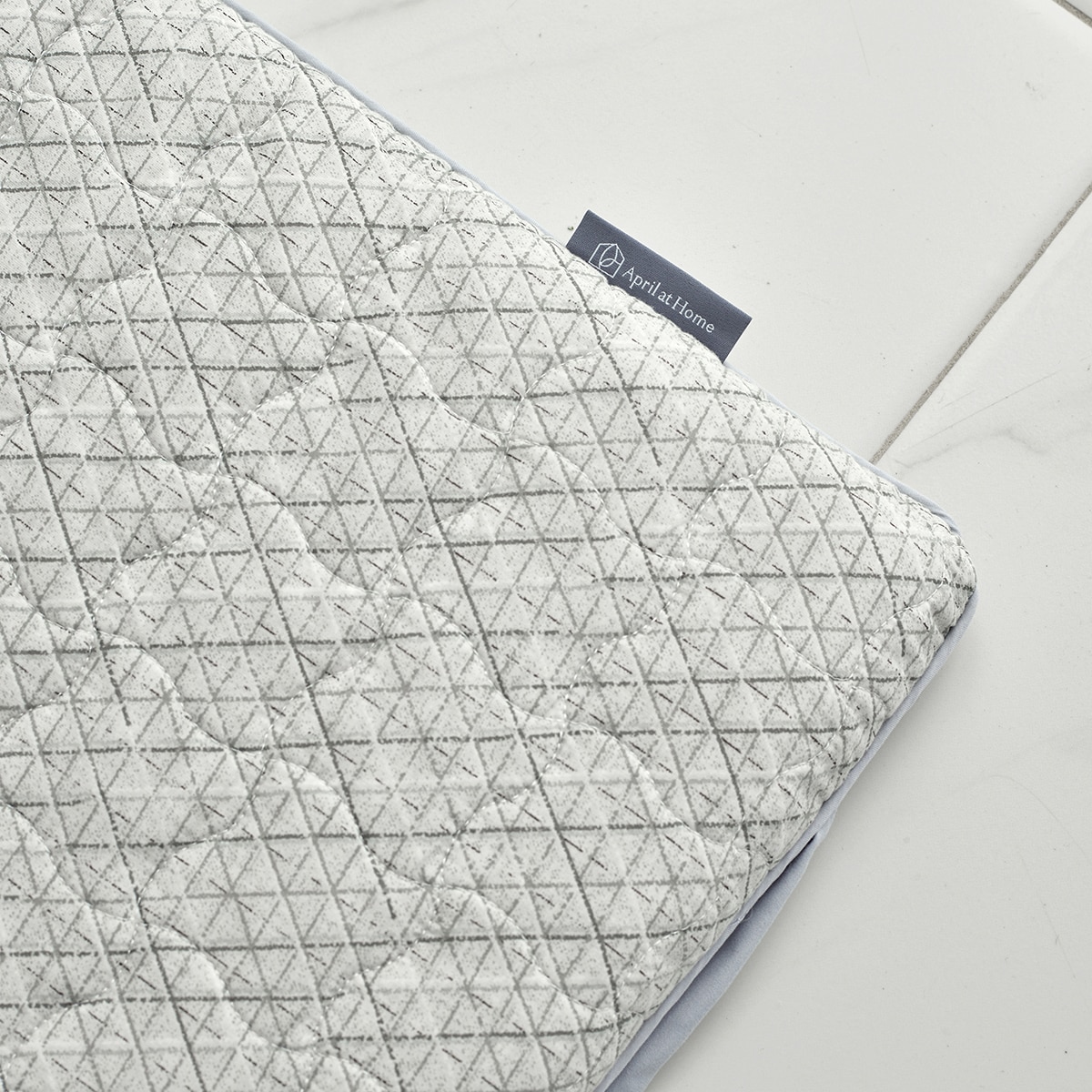 에이프릴앳홈 AMB 목화솜 워싱면요 - 싱글, 마인(그레이) 에이프릴앳홈 AMB 목화솜 워싱면요 - 싱글, 마인(그레이)