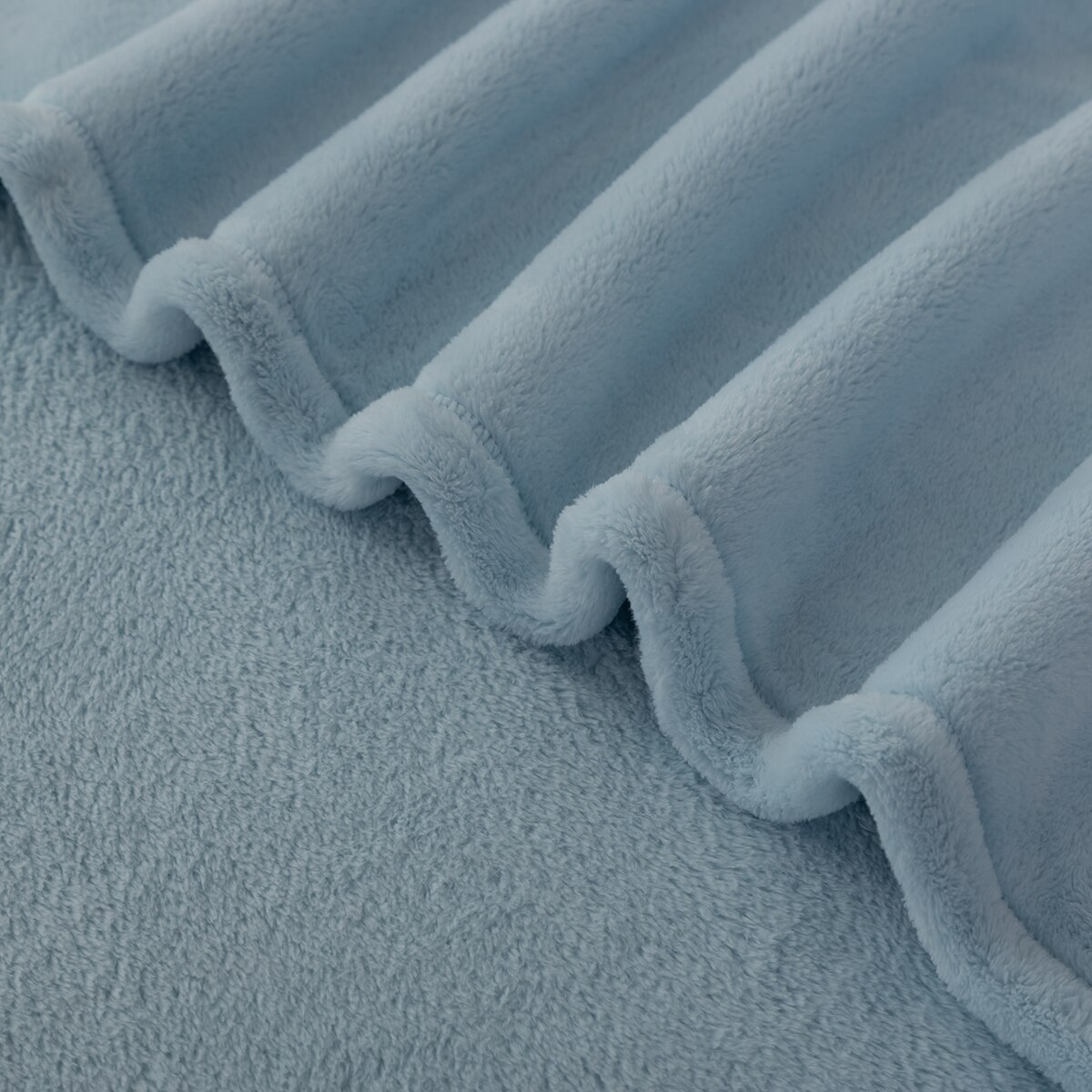 Berkshire 럭스 로프트 담요 249 x 234cm - 스카이블루 Berkshire 럭스 로프트 담요 249 x 234cm - 스카이블루