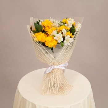 제이스플라워랩 프리지아 스프링 꽃다발