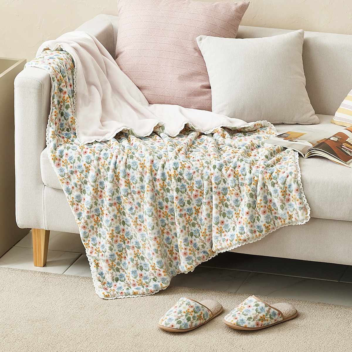 April At Home 플란넬 극세사 담요 슬리퍼 선물세트 - 루미(블루멀티플라워)