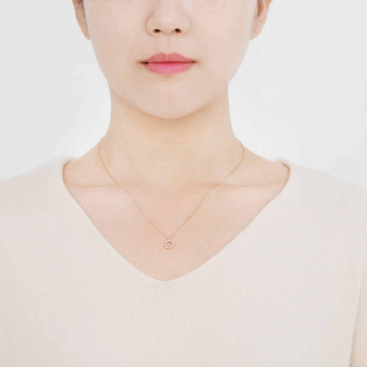 총 0.13캐럿 도넛 다이아몬드 목걸이