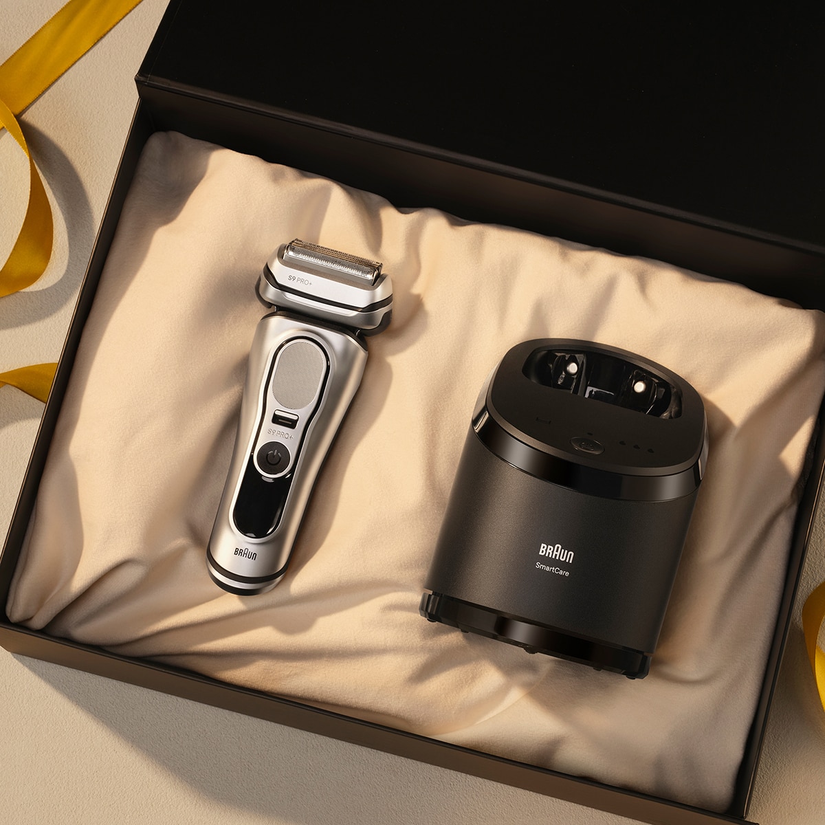 브라운 면도기 9667cc + 면도기 세정액 4 개입