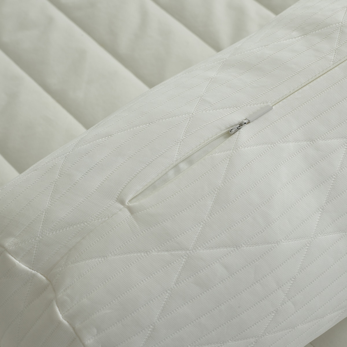 알러텍트 아이스 바디필로우 - 윙크