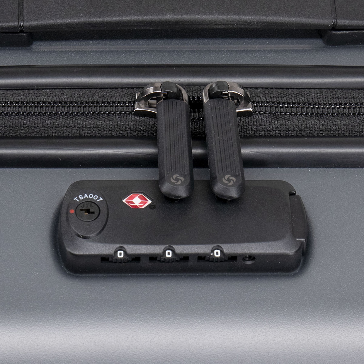 쌤소나이트 그라브택 여행가방 2종세트 (48cm & 70cm) - 차콜 쌤소나이트 그라브택 여행가방 2종세트 (48cm & 70cm) - 차콜