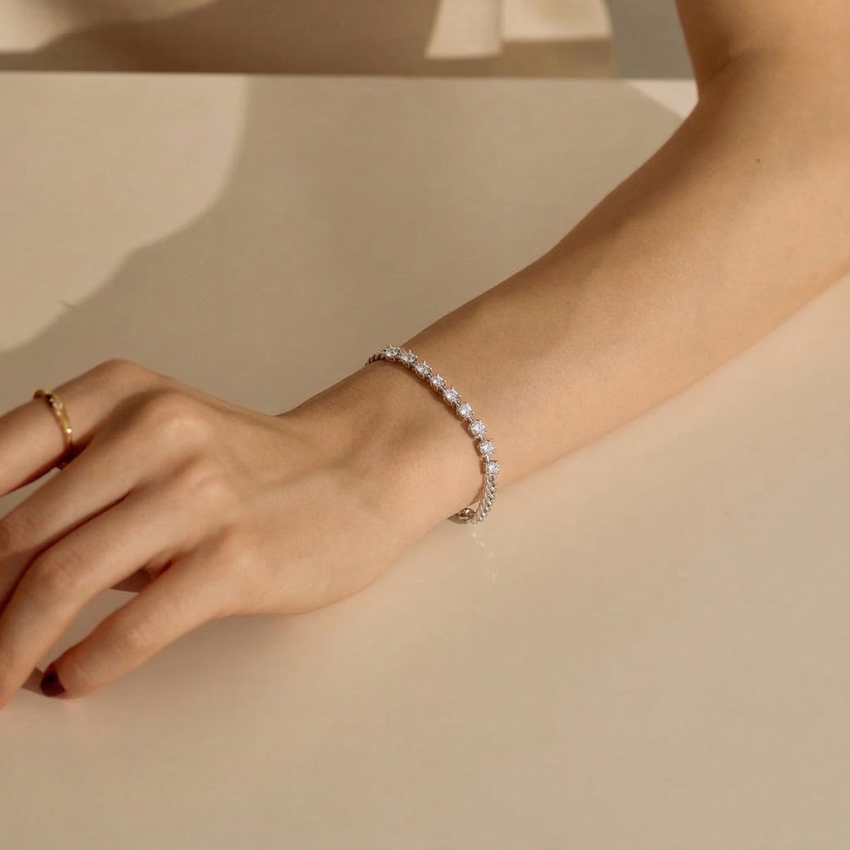 클라베드제이 14K 골드 0.90ctw 다이아몬드 팔찌 루미엘