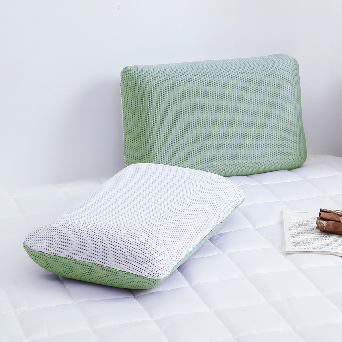 에이프릴앳홈 냉감 메쉬 메모리폼 베개 - 그린 에이프릴앳홈 냉감 메쉬 메모리폼 베개 - 그린