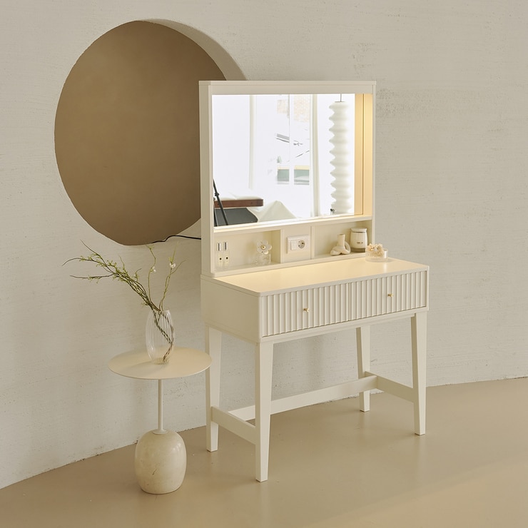 The One White Tember Dressing Table + Mirror 687420