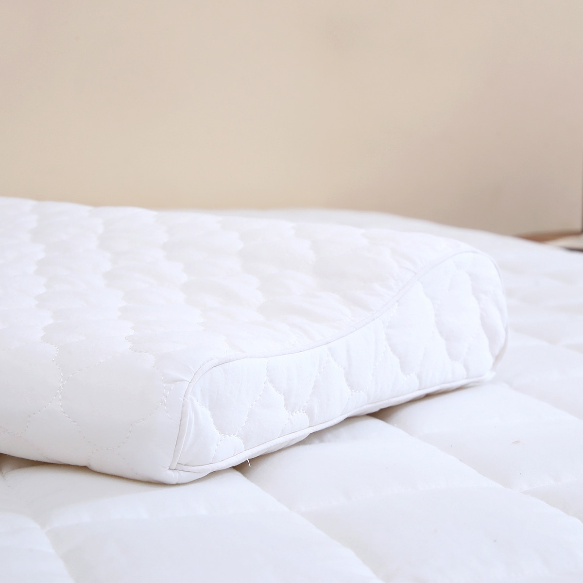April At Home 고밀도 워싱면 방수 메모리폼 낮은베개 - 아이보리