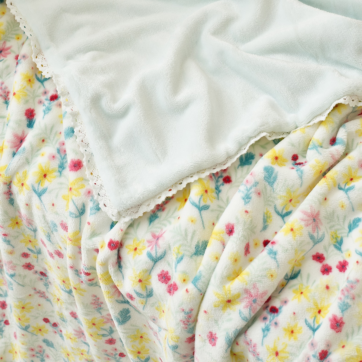 April At Home 플란넬 극세사 담요 슬리퍼 선물세트 - 밀리(옐로우플라워)